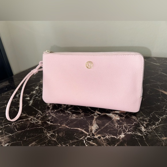 Lululemon Misty Pink Wristlet Wallet - Picture 2 of 9